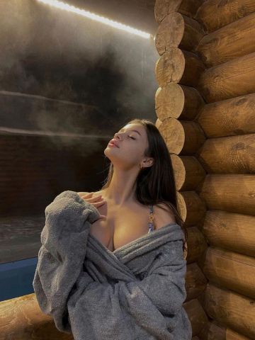 Проститутка Амелия
